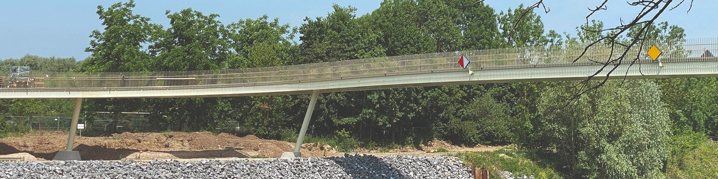 Beeld voetgangers- en fietsersbrug